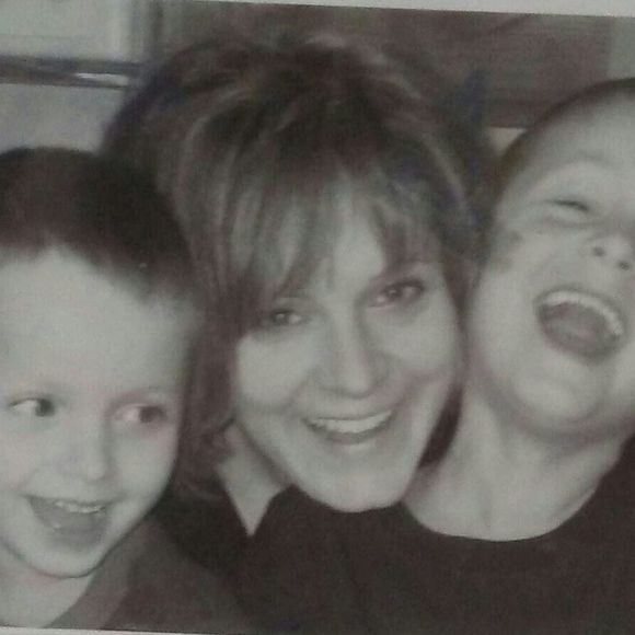 Meet your Posher, Jodie - Picture 1 of 1